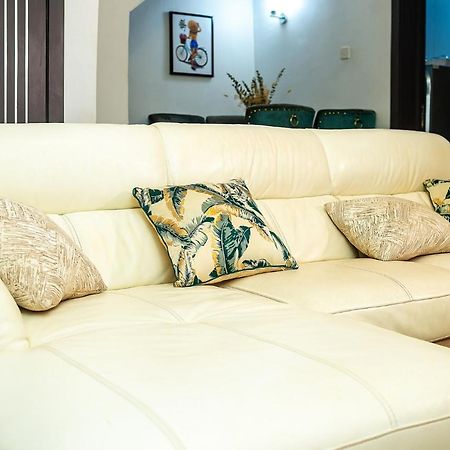 Palm Heights Apartments - Omole Phase 1, Ikeja Extérieur photo