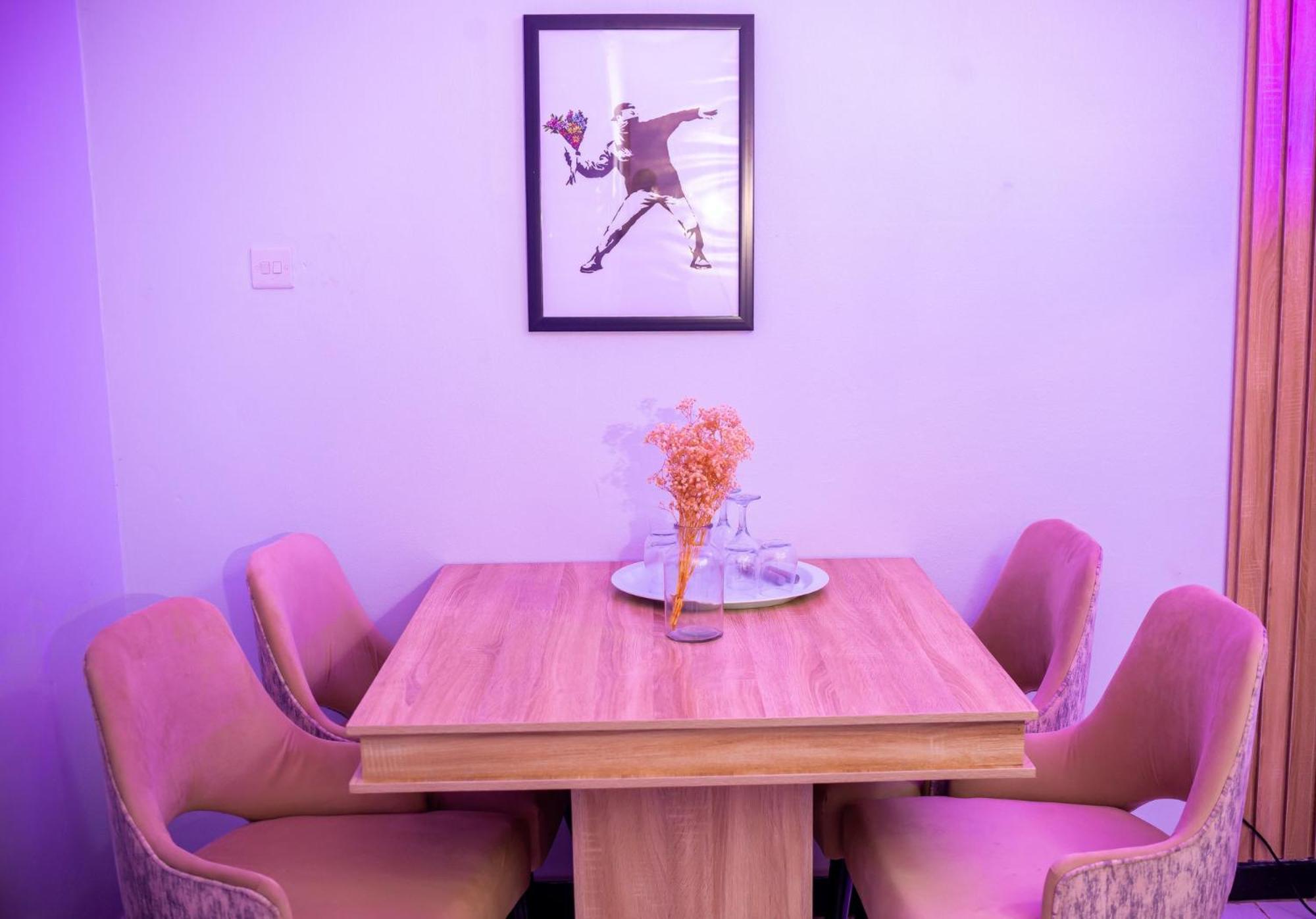 Palm Heights Apartments - Omole Phase 1, Ikeja Extérieur photo